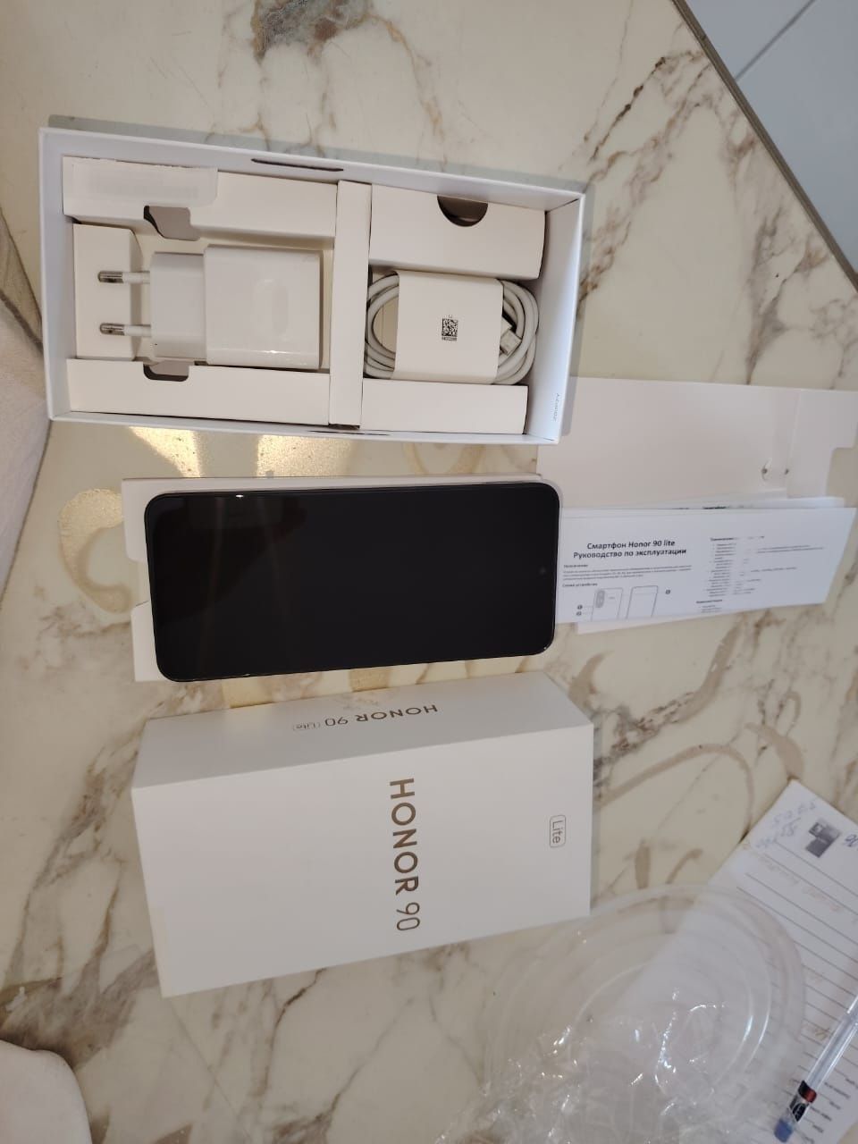 Honor 90  lite 12/256 gb