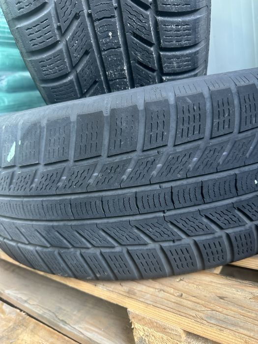 235/60/18 Continental