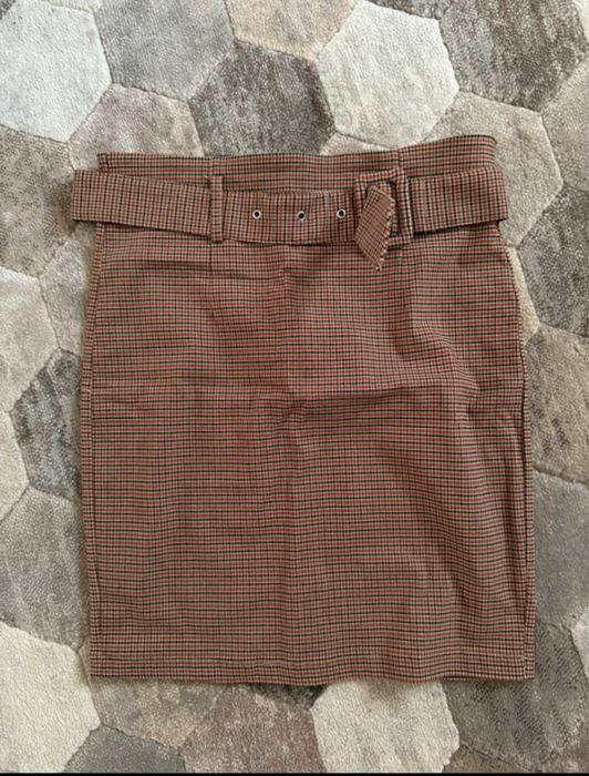 Fusta carouri New Yorker