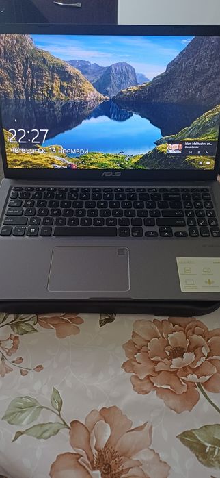 ASUS X515 лаптоп