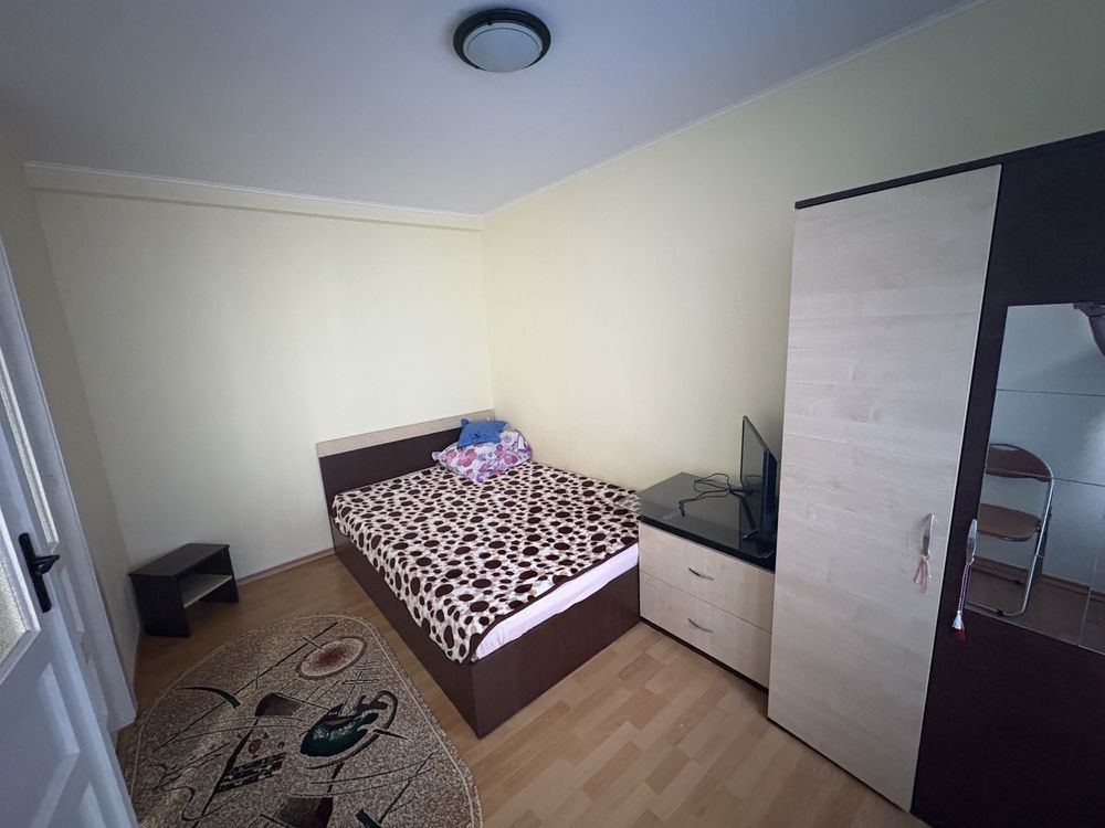Inchiriez apartament cu 2 camere