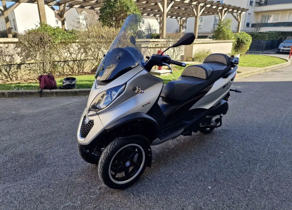 Piaggio MP3 300i ABS