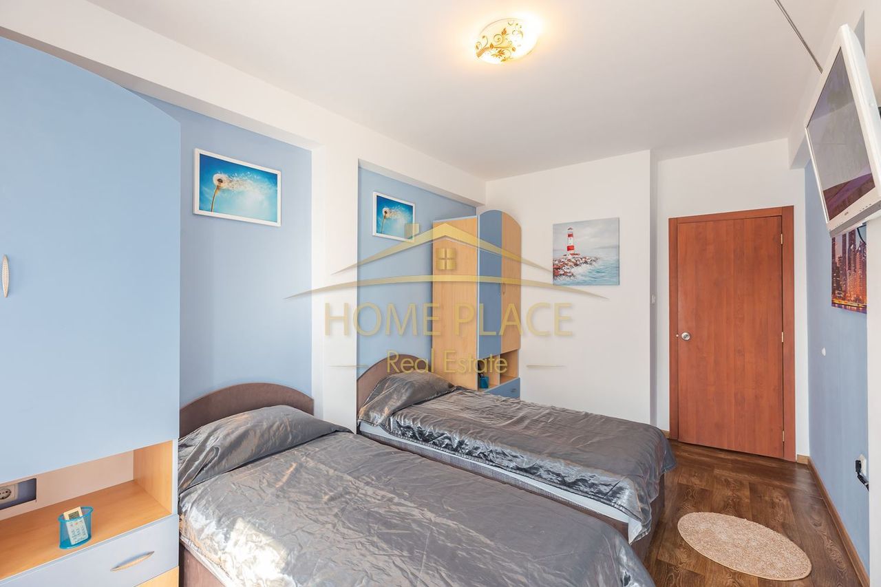 Дава се под наем Четиристаен апартамент в Варна, Център - 150 кв.м за 1530 € - Снимка #9