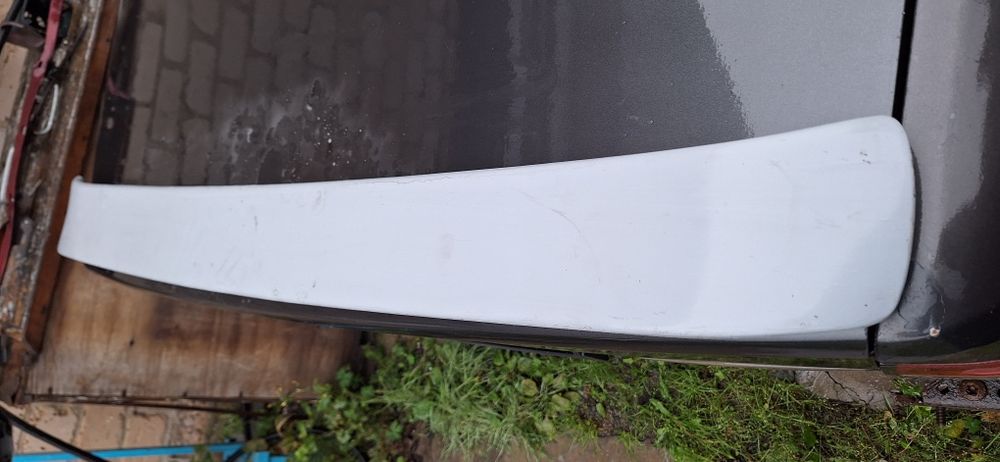 Продам.   спойлер