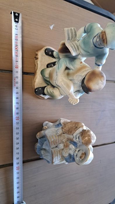 Set bibelouri de  portelan " Familie fericita"