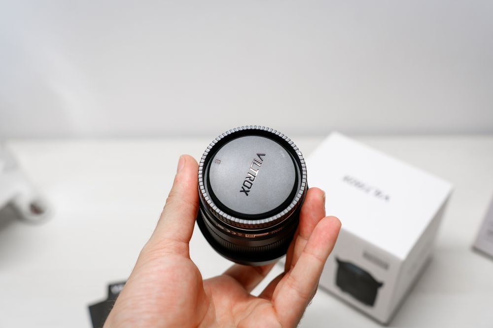 Obiectiv VILTROX 40mm F2.5 STM Full Frame Sony E