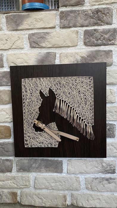 Tablou facut manual din ata si cuie - Firart