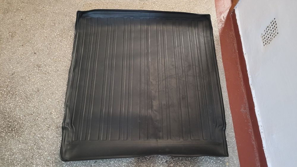 Covoras portbagaj b6 berlina