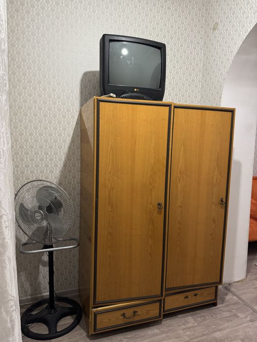 Продам шкаф для одежды