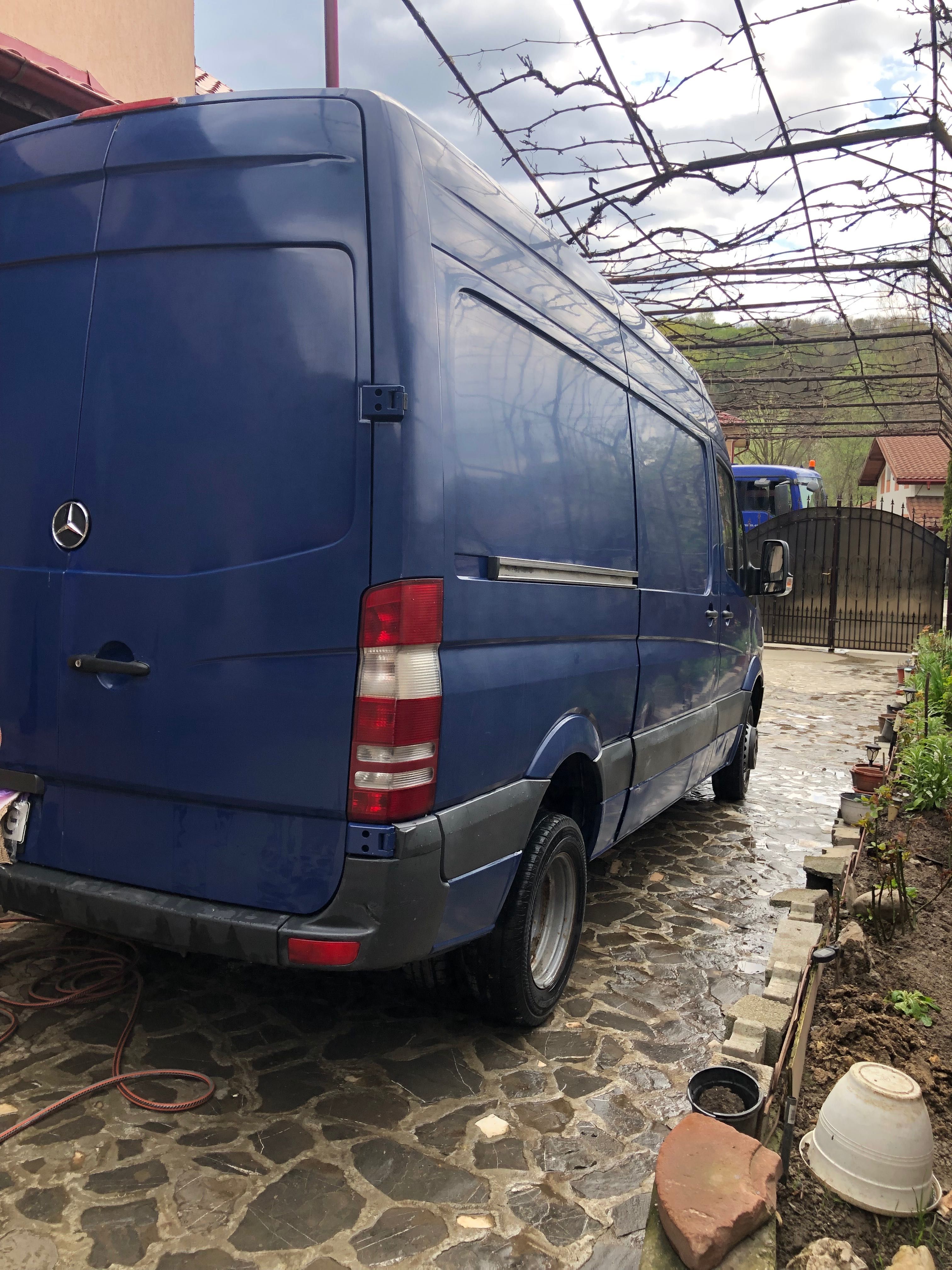 Se vinde Mercedes Sprinter 516