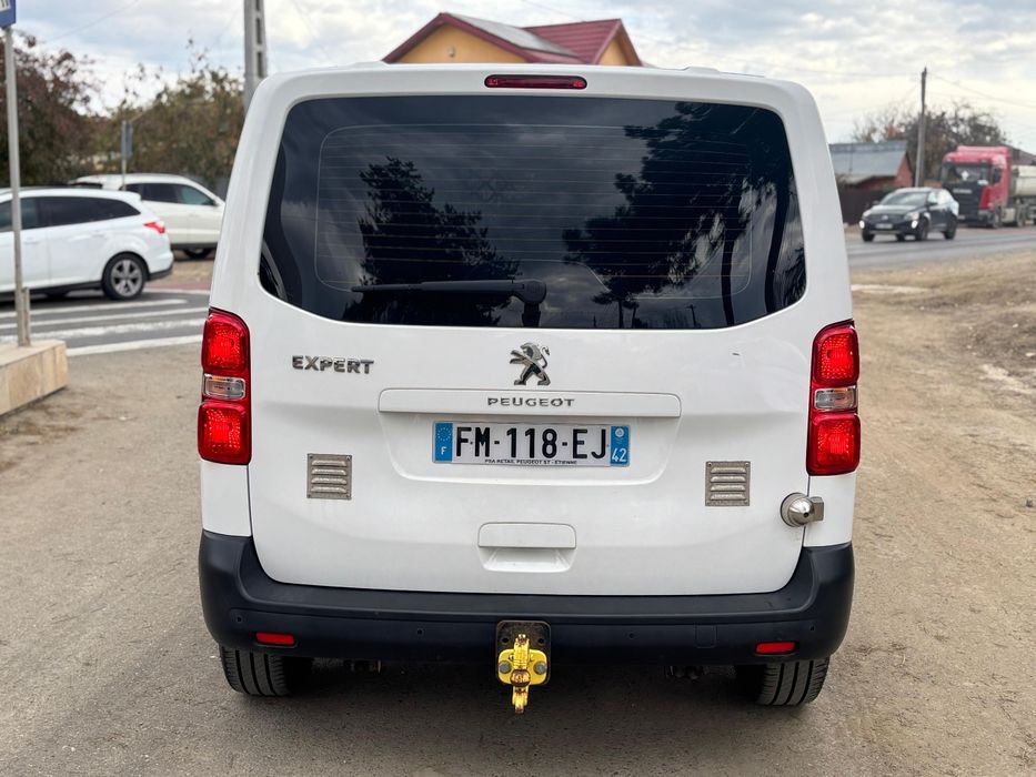 Vand Peugeot Expert 6 locuri 2.0 diesel