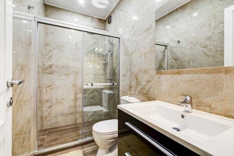 Дава се под наем Тристаен апартамент в София, Център - 160 кв.м за 2000 € - Снимка #10