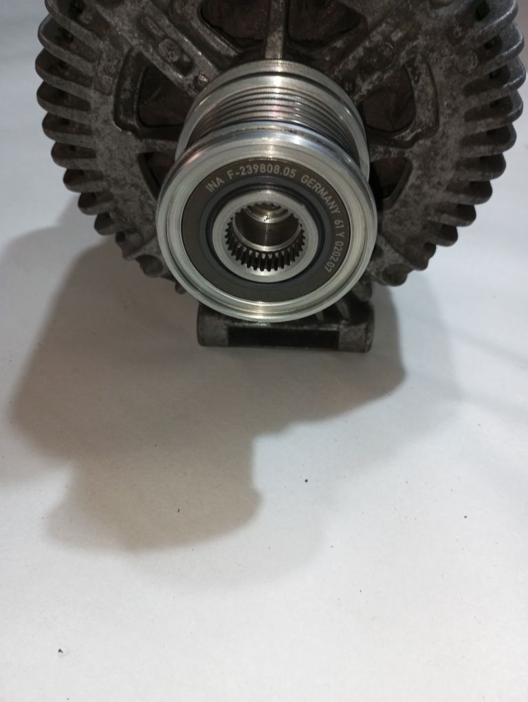 Алтернатор за Мерцедес 320CDI OM 642 V6