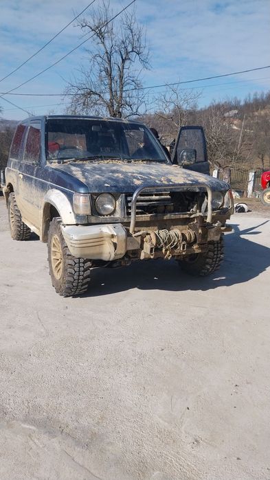 Vând Mitubishi Pajero Mk2 2.5 diesel