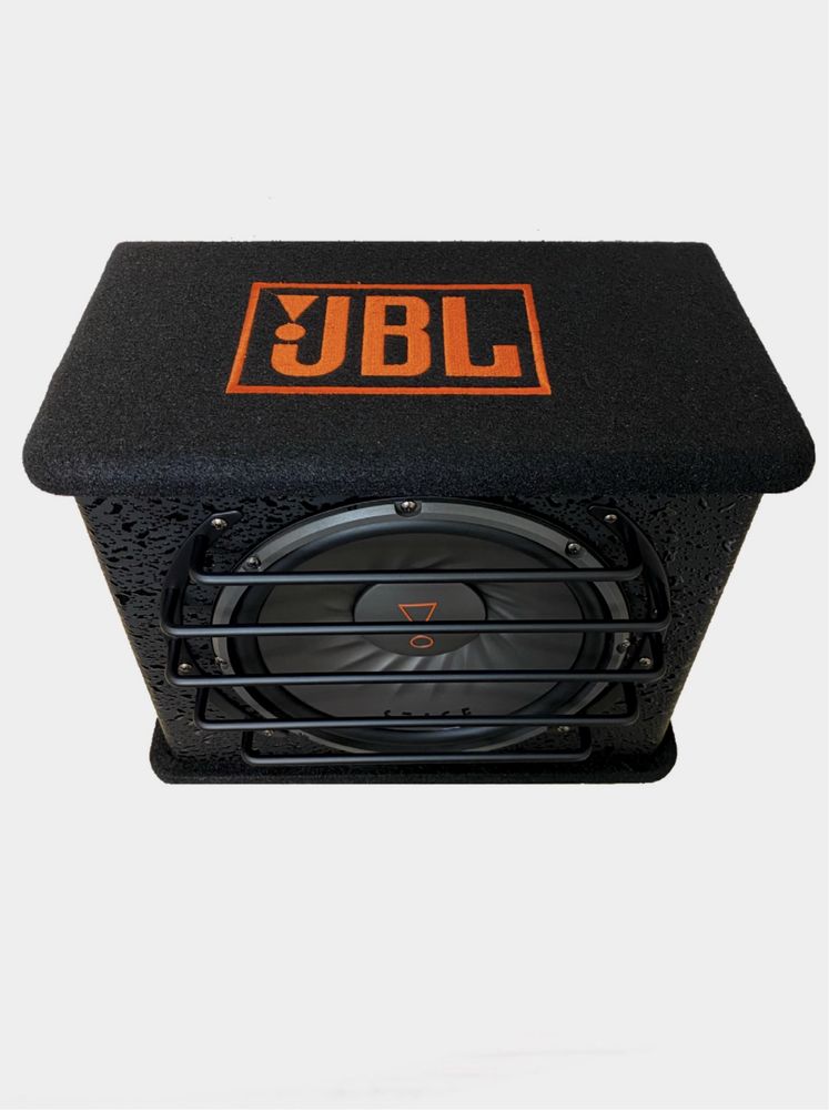 Активный Сабвуфер JBL Carbon,со встроенным усилителем и завод коробкой