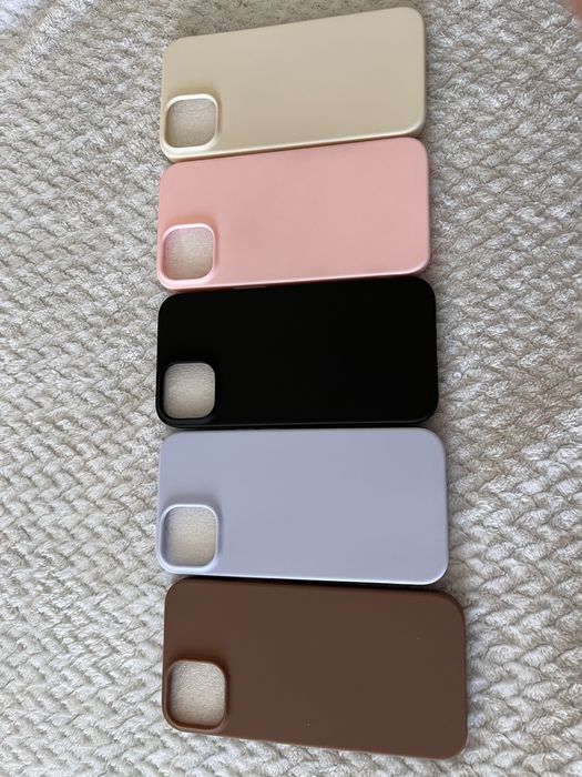 Кейсове за Iphone 13
