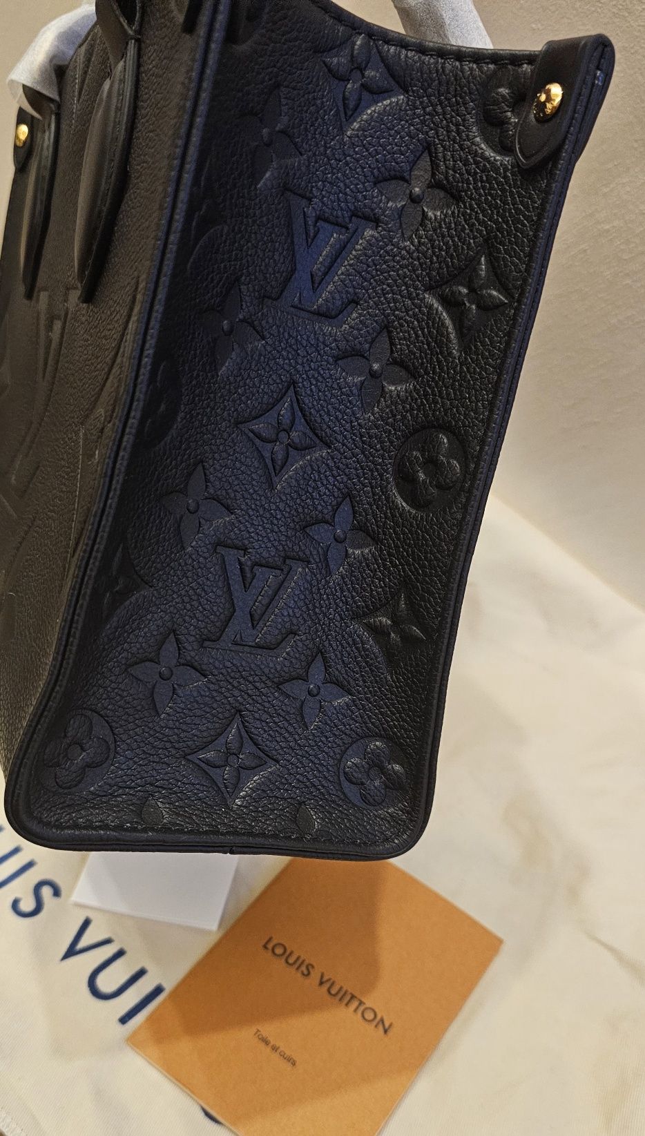 Louis Vuitton дамска чанта от естествена кожа