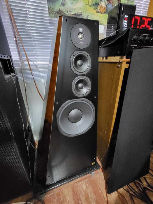 Boxe Hi End JBL TI 5000
