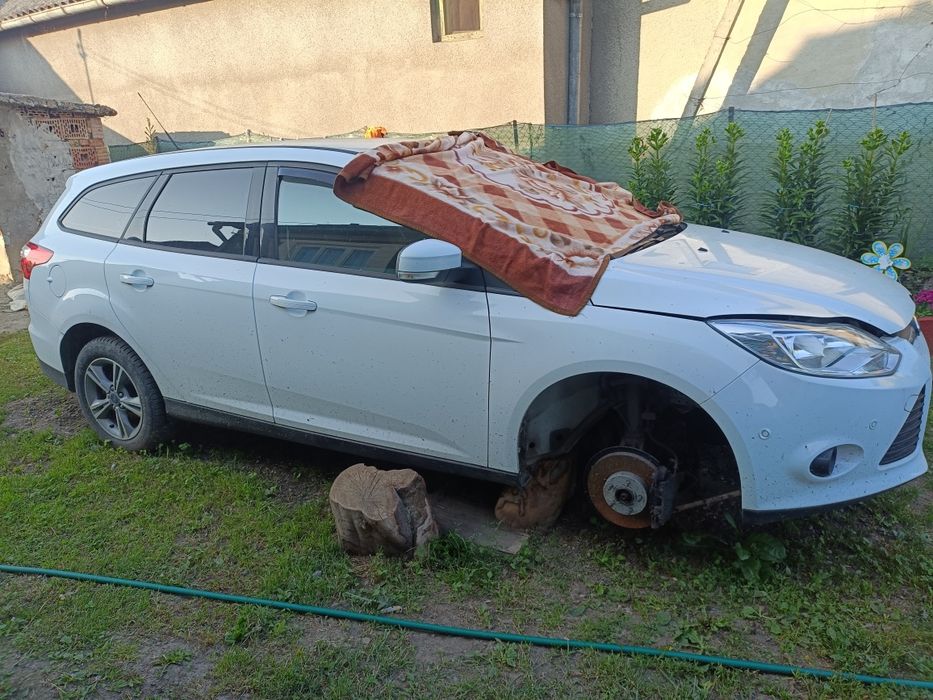 Piese / Dezmembrez Ford Focus 1.0 Ecoboost Defect
