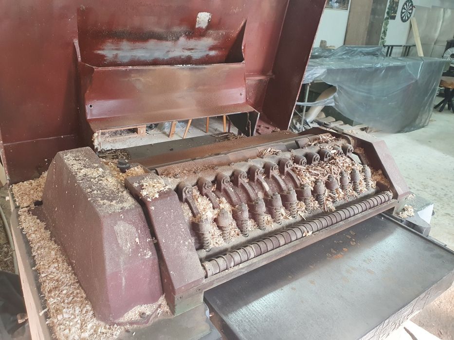 Дърводелски Щрайхмус / Дебелина