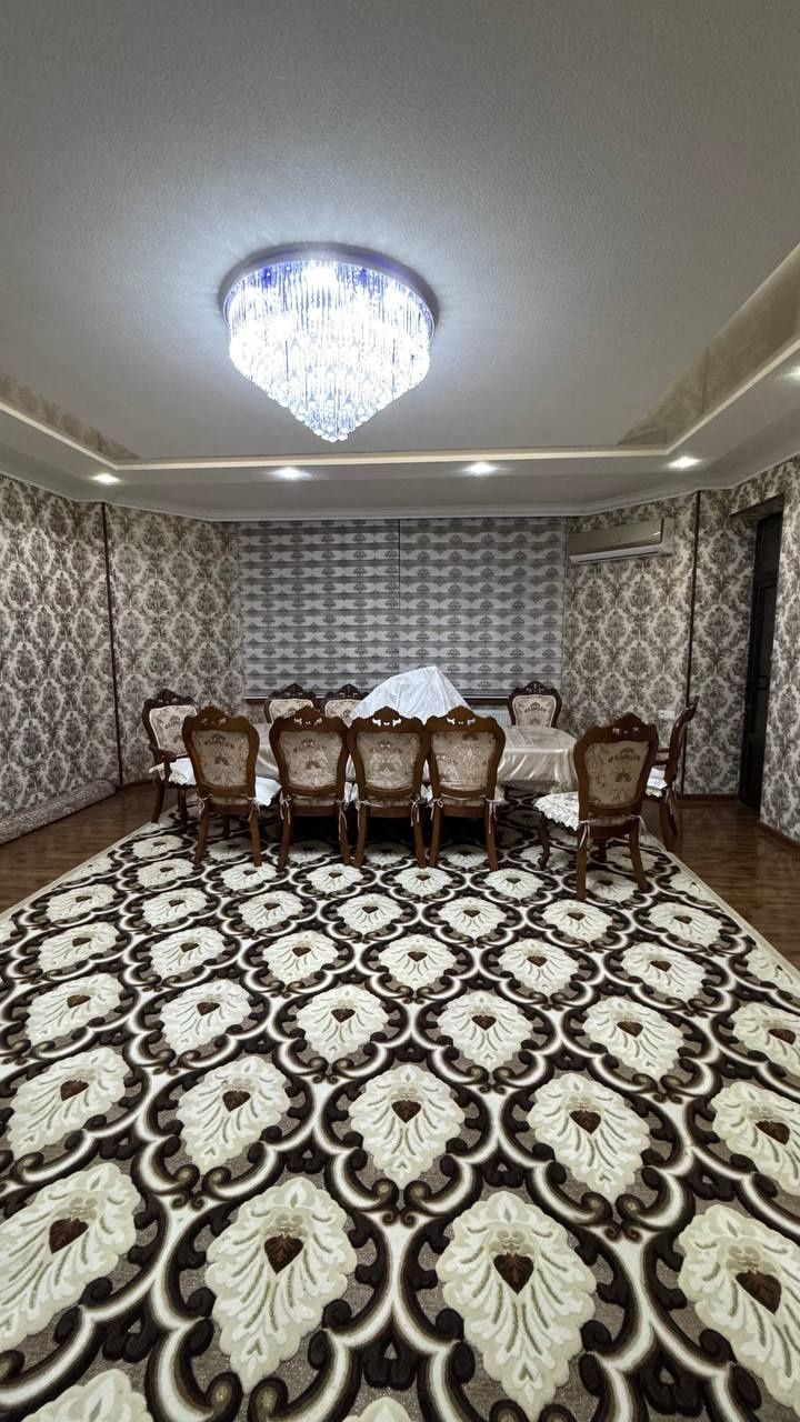 Продается Квартира  3/4/4  120м2   ул. Ахунбабаева Кузмунчок