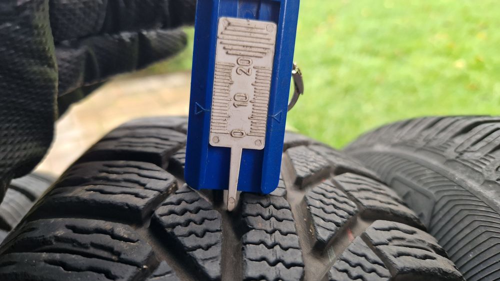 Anvelope iarna 165 70 R 14 Semperit/Uniroyal