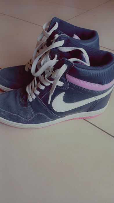 Ghete cu toc ascuns Nike Force nr. 36.5 / 37.5 si nr. 40