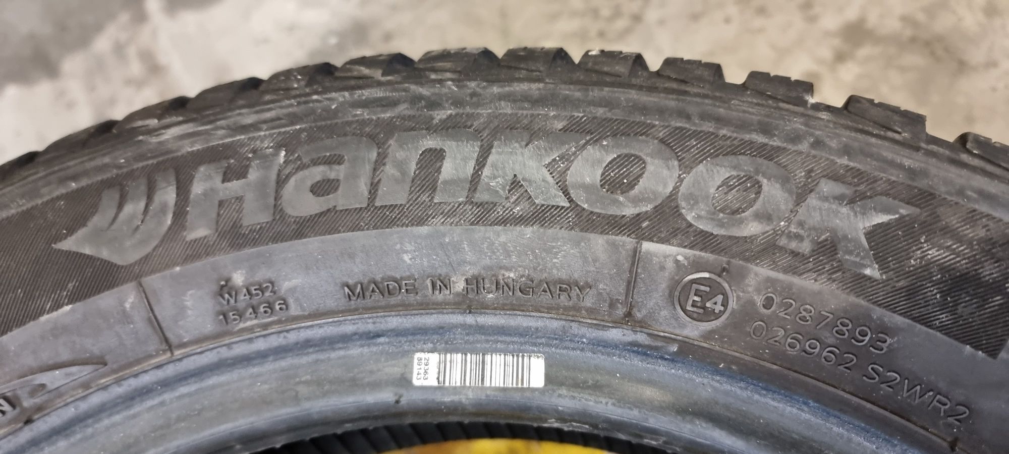 2бр Зимни гуми 165/65/15 Hankook