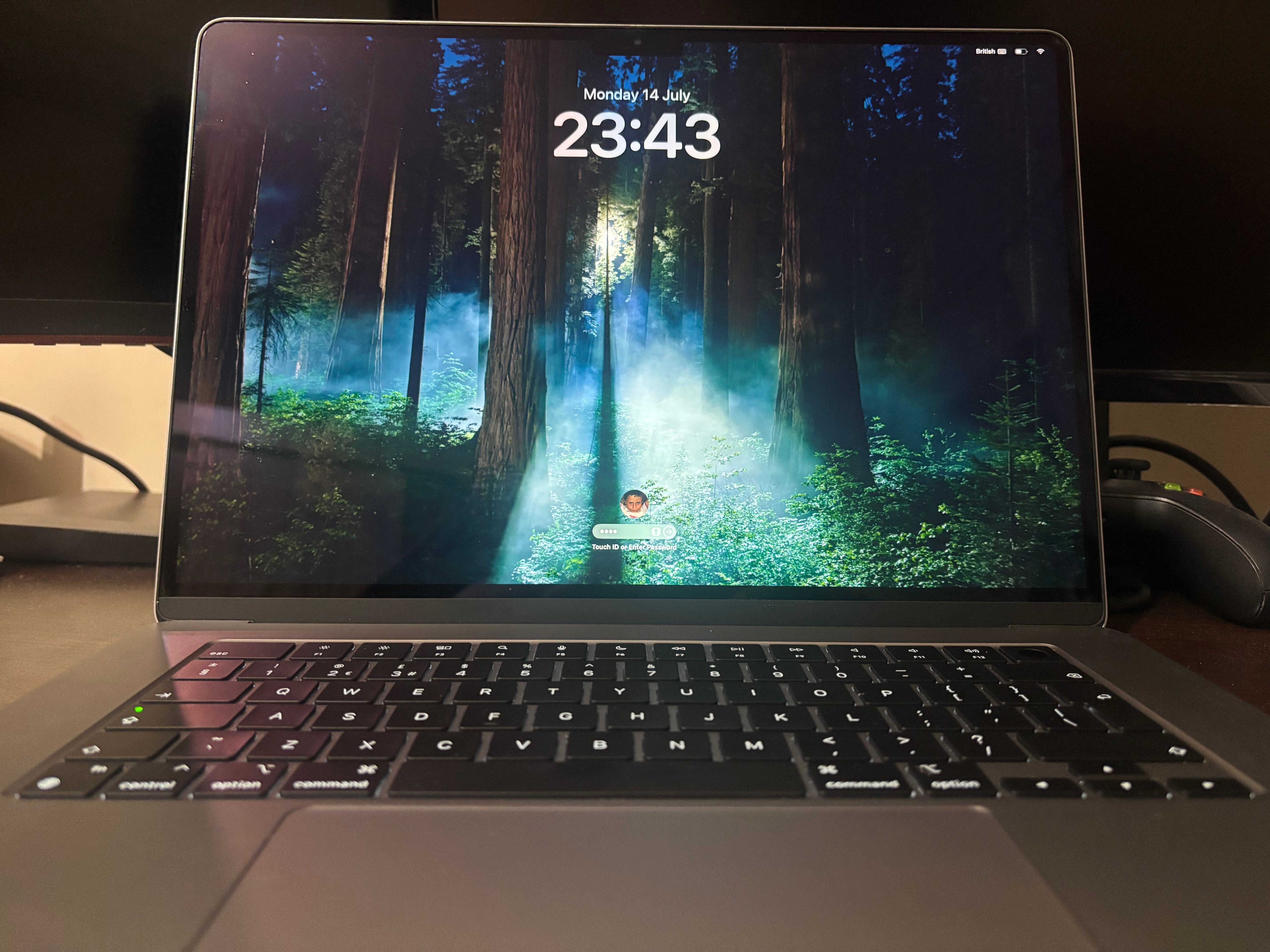 MacBook m3 2024 15 inch