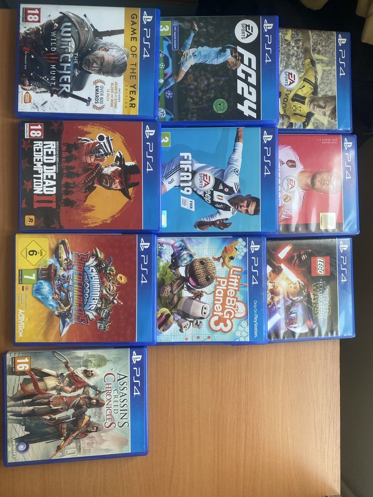 Vand Ps 4 in stare perfecta
