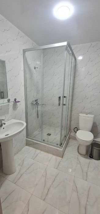 Бюк ипак юли метро ёнида аренда