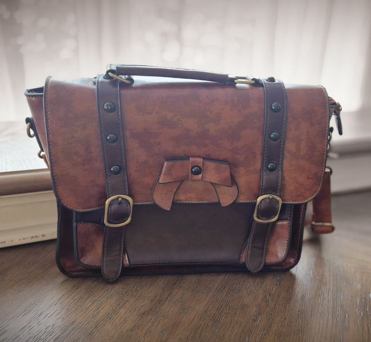 Geantă din piele ECOSUSI în două nuanțe de maro