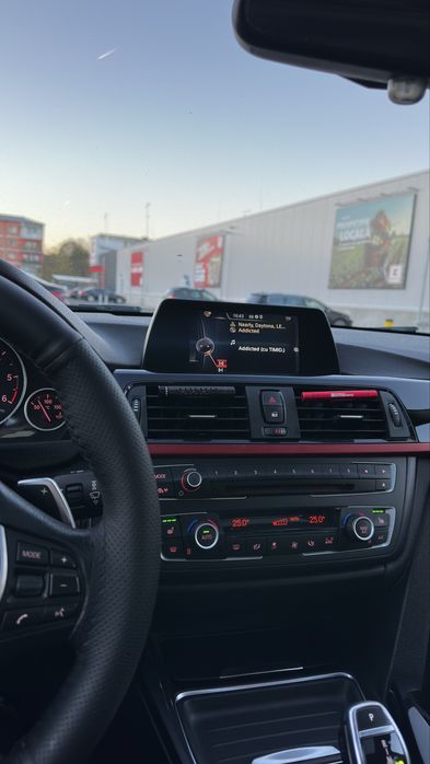 BMW seria 3 2.0d  // sport line //2015 E6 // trapa