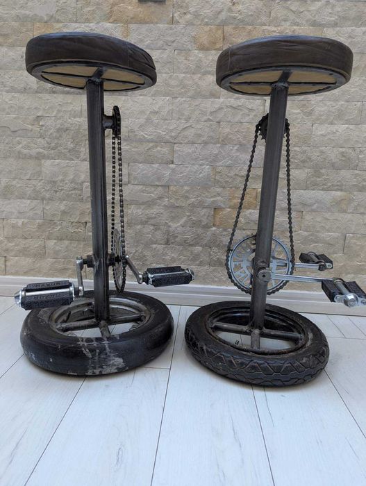 Два бар стола от рециклирани части на велосипеди - винтидж стил