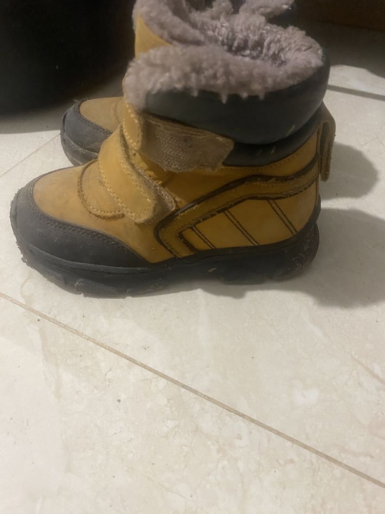 Продам зимняя обувь для мальчика