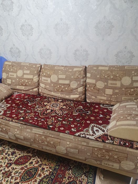Продам диван. Б/у