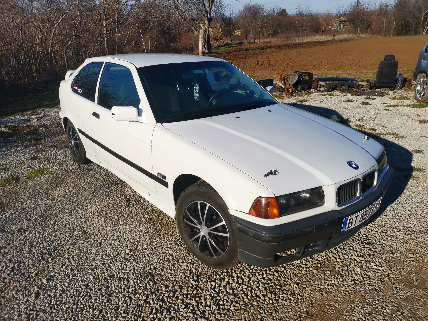 BMW e36 316i compact