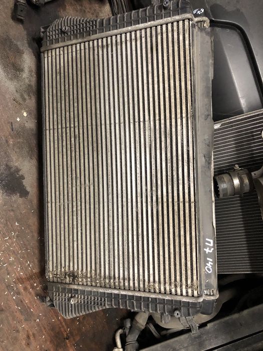 Интеркулер Пасат б7 Passat b7 дизел 140кс