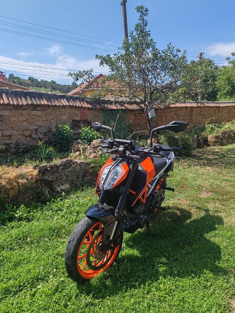 Продавам  Ktm duke 390