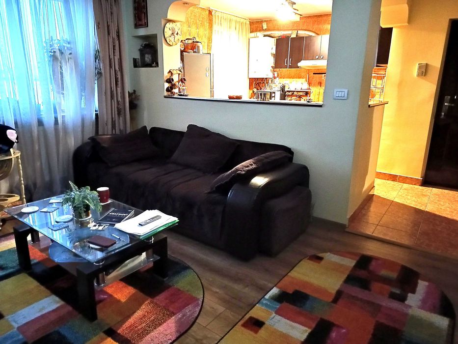 Apartament 3 camere –Aleea Energeticienilor, et. 4, bloc izolat termic