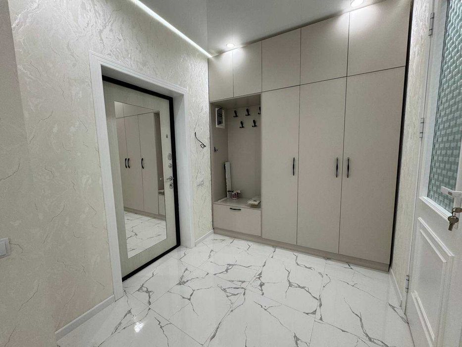 ЖК Sky Builds
3/10/11
Площадь: 62 м²