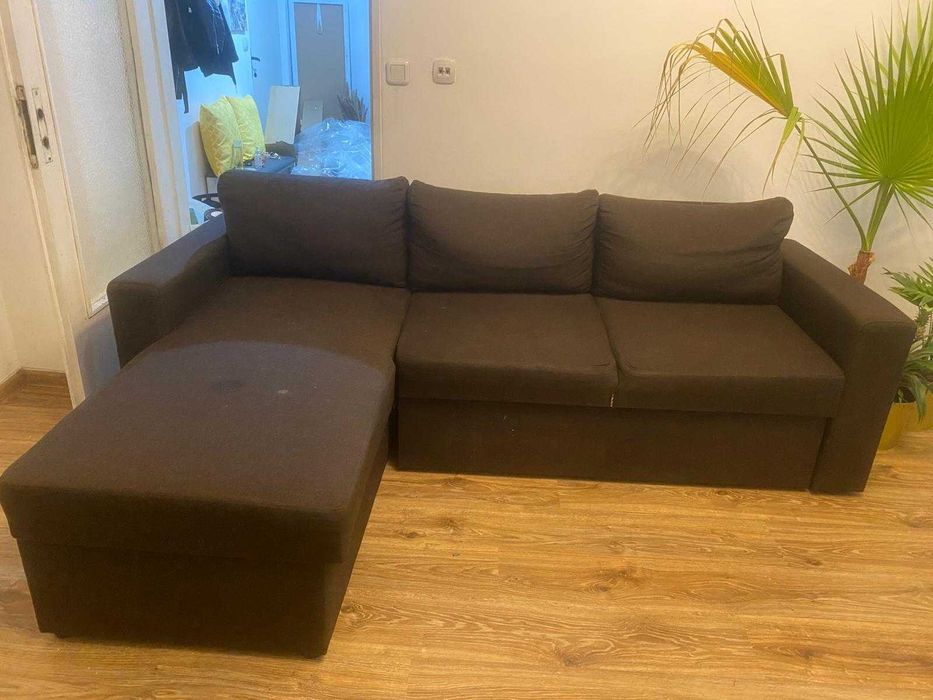 Продавам разтегателен диван с лежанка и ракла