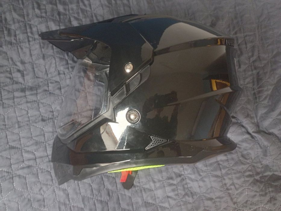 Каска за мотор размер L