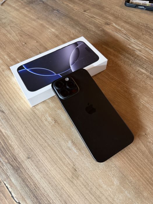 Iphone 16 pro max 256gb неразличим от нов !