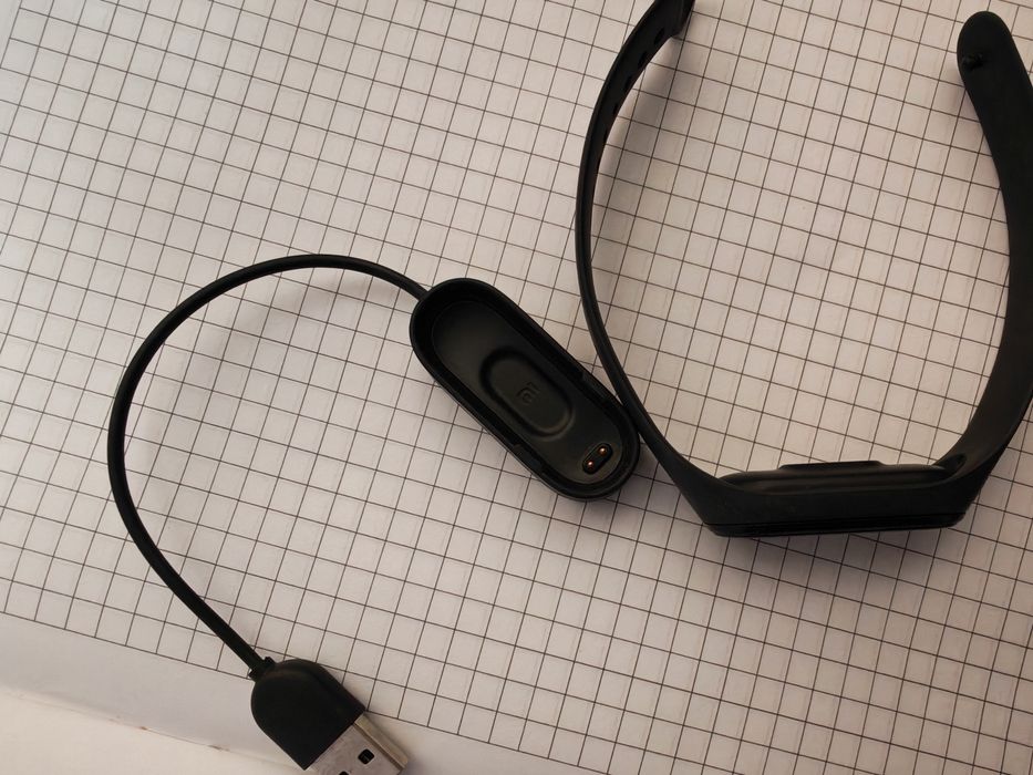 Mi band 4 фитнес браслет