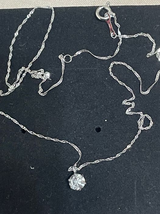 Set lanț  cu cercei din platina  si diamante naturale