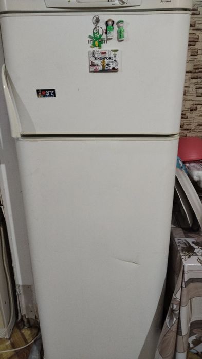 Холодильник Indesit