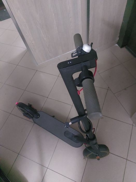 Trotineta electrica xiaomi aproape noua