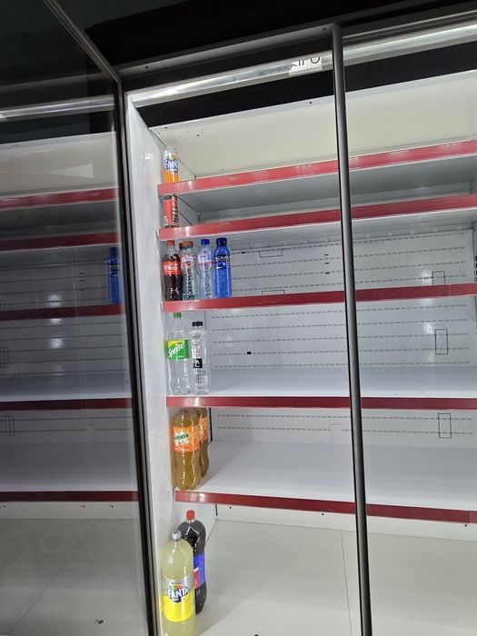 Vitrina frigorifica pentru bauturi