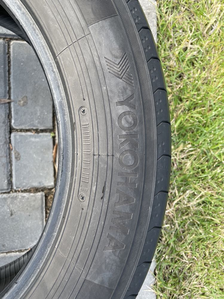 Anvelope vara YOKOHAMA 225/60R18 100VBluEarth RV-02